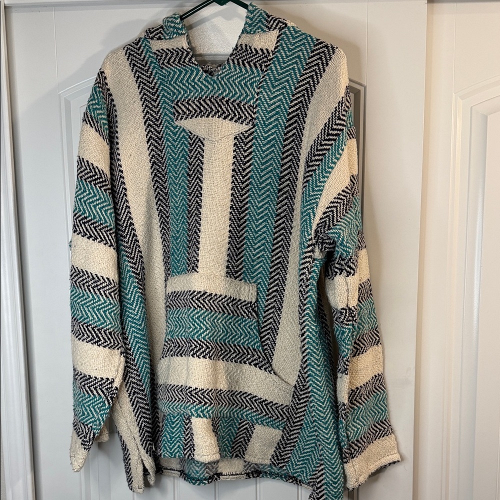 Chevron Patterned Hoodie - Cream and Teal